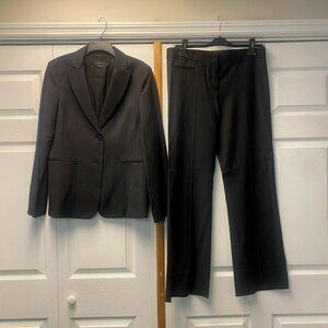 NWOT - VTG - BCBG MAXAZRIA Black Pinstripe Pant Suit - Sz Jacket (L); Pants (10)